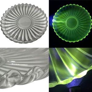Vaseline / Uranium Glass Flower Petal Plate